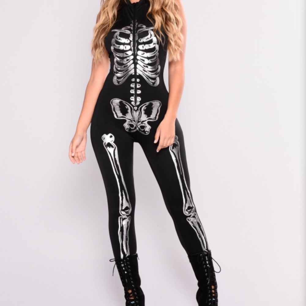 fashion nova skull Halloween costume